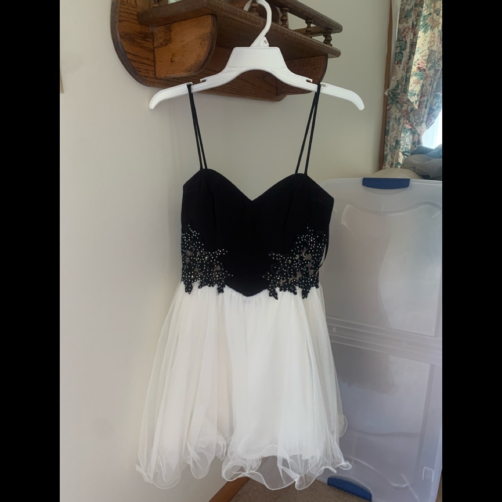 Blondie Nights Black and White Mini Dress Size 3.